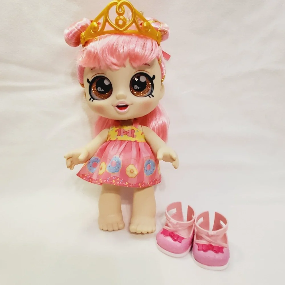 Kindi Kids Dress Up Friends 10